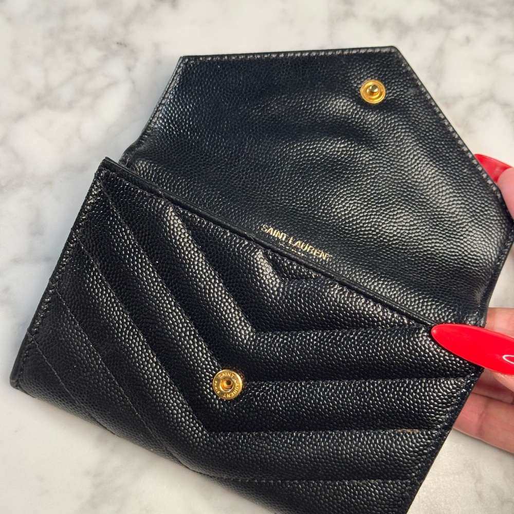 Saint Laurent Black Quilted Leather Card & Key Holder with Gold YSL Logo - Picture 7 of 7